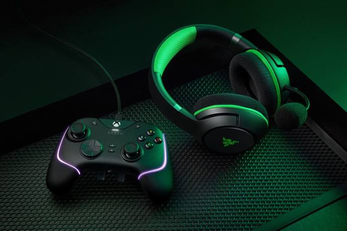 Wolverine v2 chroma Razer 4NFD160 nero consolle