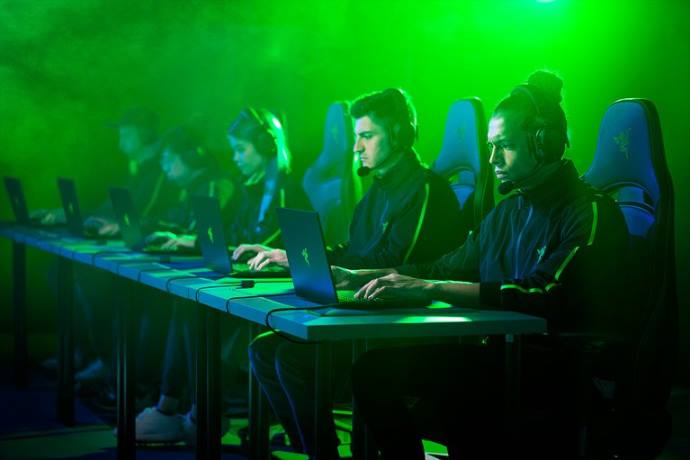 blackshark v2 pro Razer 4NFD85 nero audio di gioco