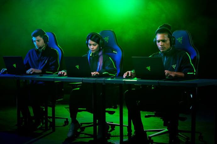 blackshark v2 pro Razer 4NFD85 nero audio di gioco