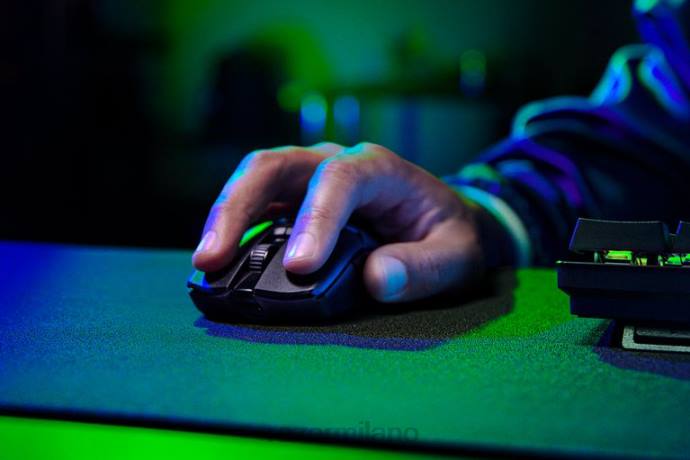 viper v2 pro Razer 4NFD50 nero topi